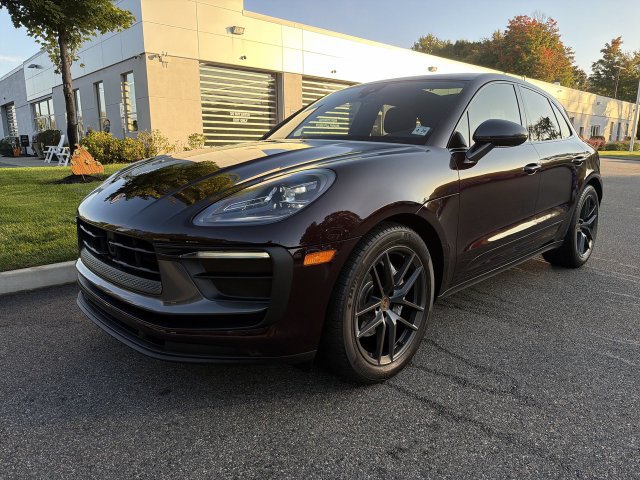 Used 2023 Porsche Macan Turbo AWD/4WD image 4