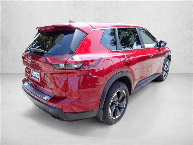 Used 2025 Nissan Rogue SV AWD/4WD image 4