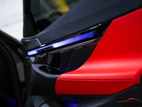 Used 2026 BMW M5 w/ Carbon Package image 63