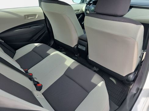 Used 2025 Toyota Corolla LE image 11