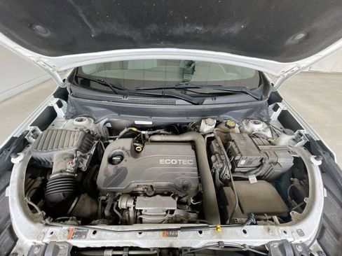 Used 2018 Chevrolet Equinox LS w/ LPO, Cargo Package AWD/4WD image 24