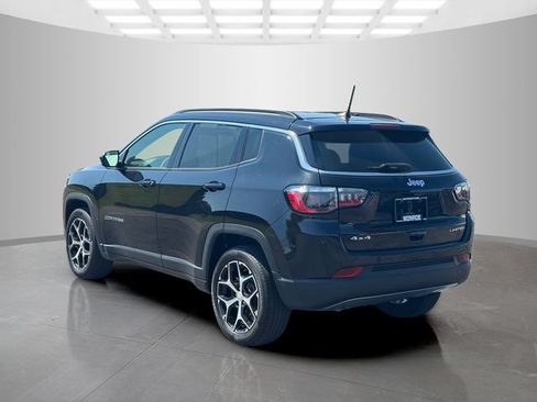 Certified 2024 Jeep Compass Limited AWD/4WD image 5