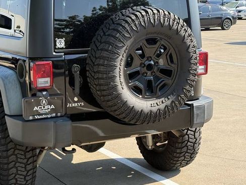 Used 2015 Jeep Wrangler Sport AWD/4WD image 6
