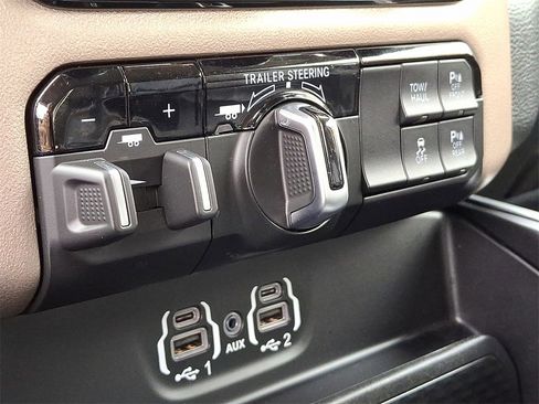 Used 2022 RAM 1500 Laramie image 27