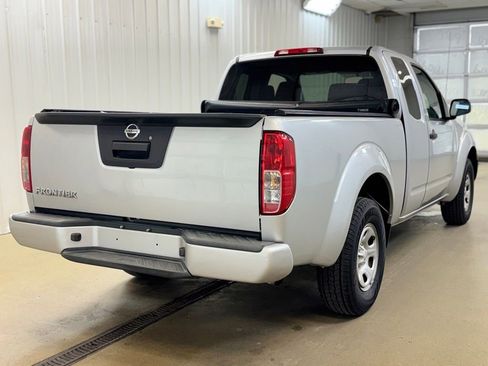 Used 2019 Nissan Frontier S RWD image 5