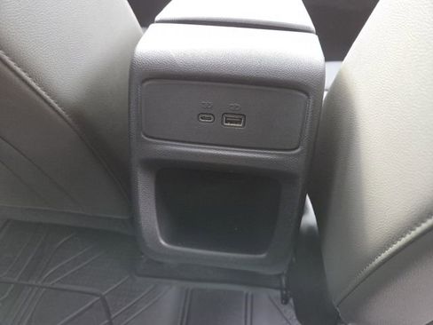 Certified 2024 Chevrolet Trax ACTIV w/ Sunroof Package image 16