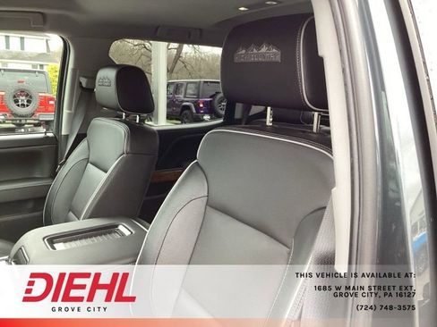 Used 2018 Chevrolet Silverado 1500 High Country image 25