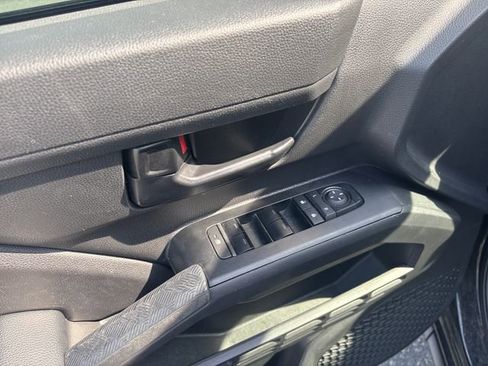 Used 2024 Toyota Tacoma SR5 image 18