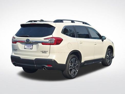 Used 2023 Subaru Ascent Limited AWD/4WD image 8