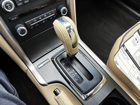 Used 2011 Lincoln MKZ Hybrid w/ 201A Rapid Spec Order Code image 24