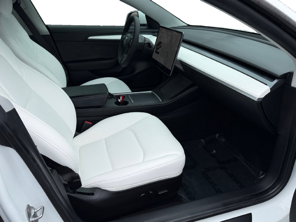 Used 2021 Tesla Model 3 Standard Range Plus RWD image 8