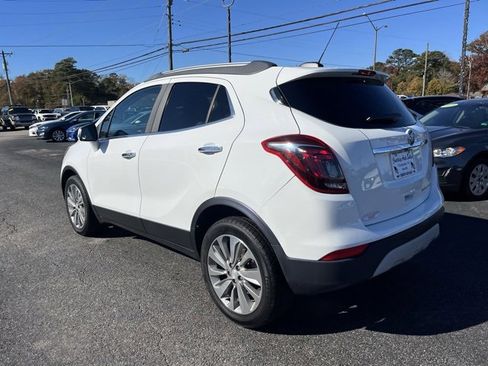 Used 2018 Buick Encore Preferred image 5