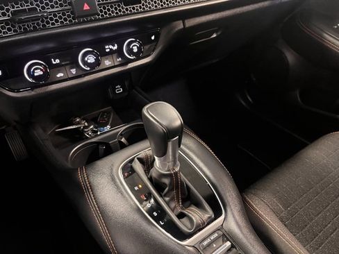 Used 2025 Honda HR-V Sport image 28