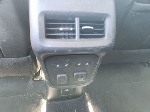 Used 2018 Chevrolet Equinox Premier AWD/4WD image 31