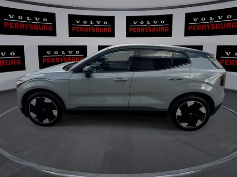 Used 2025 Volvo EX30 Ultra w/ Climate Package image 5