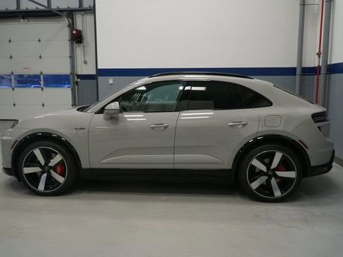 New 2026 Porsche Macan Turbo Electric image 2