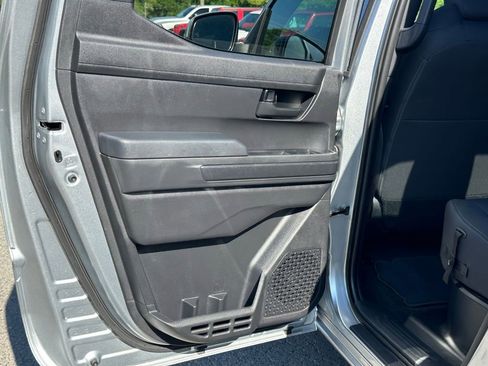 Used 2024 Toyota Tacoma SR5 AWD/4WD image 20