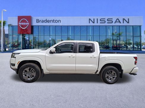 New 2026 Nissan Frontier SV w/ Tow Package AWD/4WD image 3