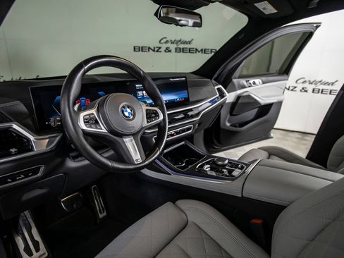 Used 2024 BMW X7 xDrive40i w/ M Sport Package AWD/4WD image 23