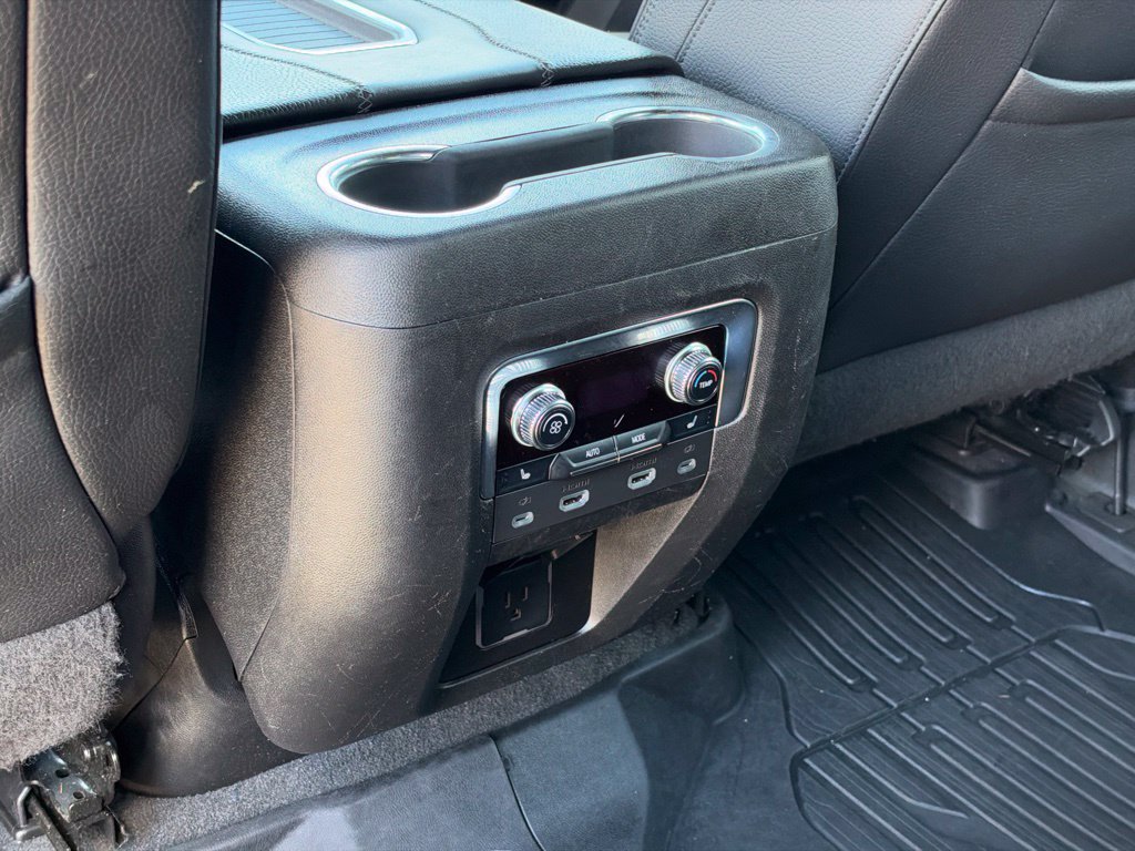 Used 2023 GMC Yukon XL Denali w/ Denali Reserve Package AWD/4WD image 22