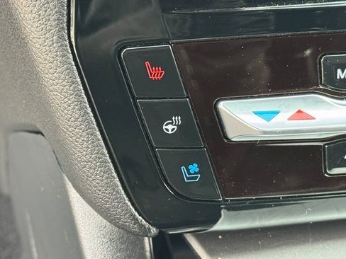 Certified 2023 Ford Explorer Limited w/ Limited Technology Package image 29