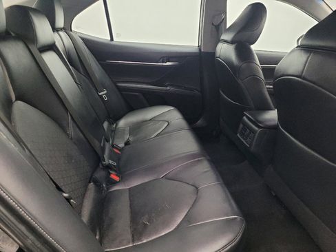 Used 2018 Toyota Camry XSE image 19
