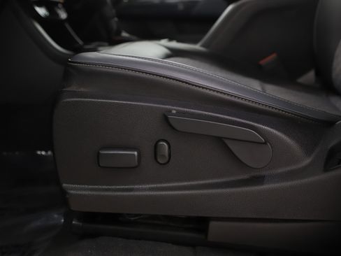 Used 2019 Chevrolet Colorado Z71 image 26