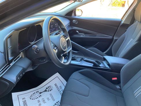 Used 2023 Hyundai Elantra SEL w/ Cargo Package FWD image 29