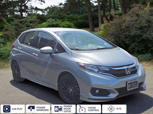 Used 2018 Honda Fit Sport image 1