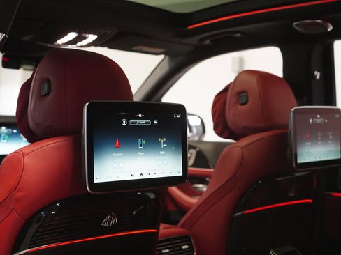 New 2026 Mercedes-Benz Maybach GLS 600 4MATIC image 17