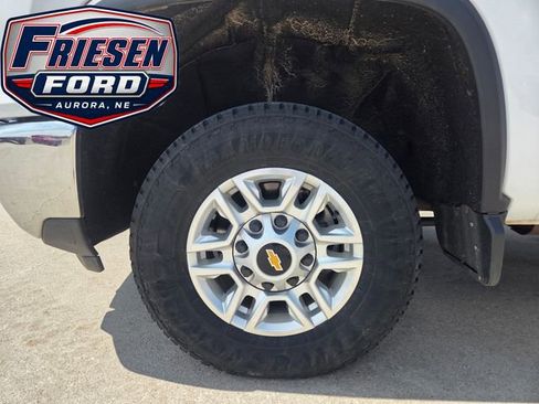 Used 2024 Chevrolet Silverado 2500 W/T w/ WT Convenience Package AWD/4WD image 8