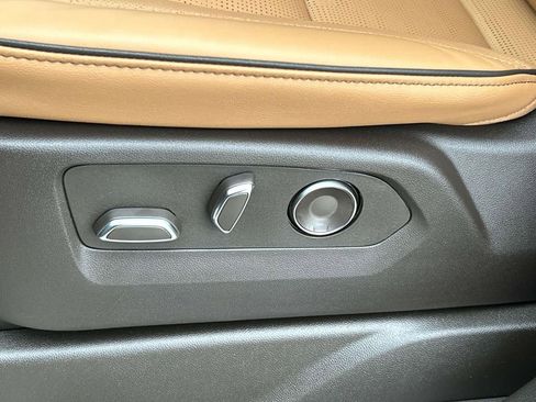 New 2026 Cadillac Escalade Luxury w/ Touring Package image 27