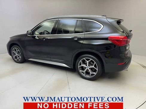 Used 2018 BMW X1 xDrive28i w/ Convenience Package AWD/4WD image 3