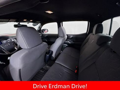 Certified 2017 Toyota Tacoma TRD Sport w/ Tow Package (A/T) AWD/4WD image 10