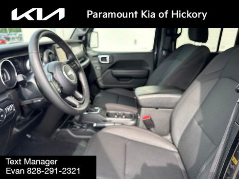 Used 2022 Jeep Wrangler Unlimited Sport AWD/4WD image 21