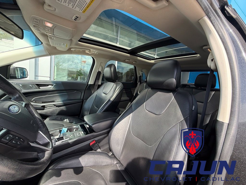 Used 2019 Ford Edge Titanium w/ Equipment Group 301A FWD image 16