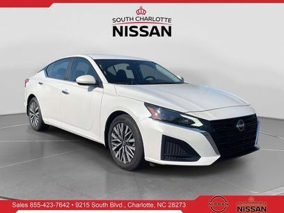 Used 2023 Nissan Altima 2.5 SV