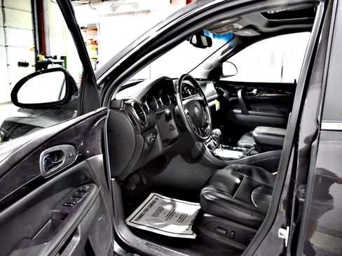 Used 2016 Buick Enclave Premium w/ Experience Buick Package image 9