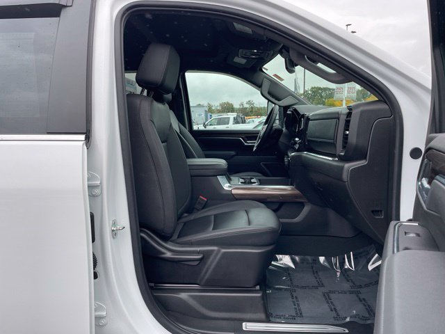 Used 2025 Chevrolet Silverado 2500 LT w/ Z71 Chrome Sport Edition AWD/4WD image 17
