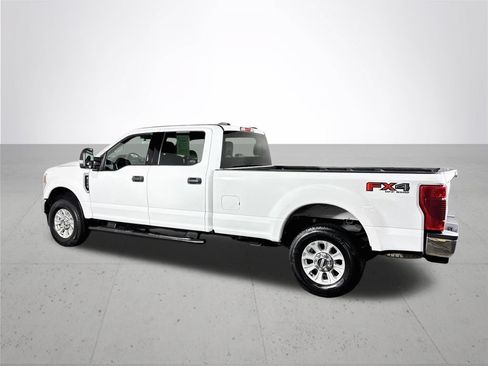 Used 2022 Ford F350 XLT w/ XLT Value Package AWD/4WD image 8
