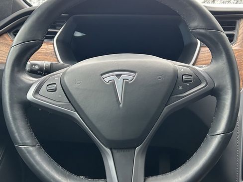 Used 2020 Tesla Model S Long Range Plus image 21