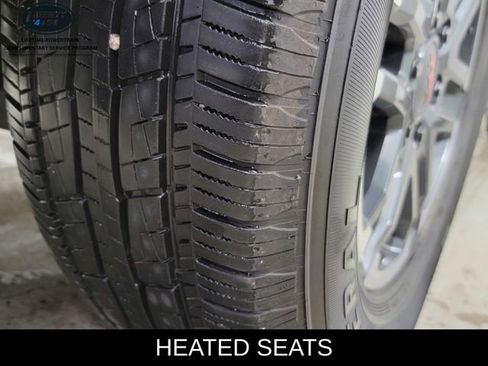 Used 2024 Toyota Tacoma TRD Sport AWD/4WD image 11