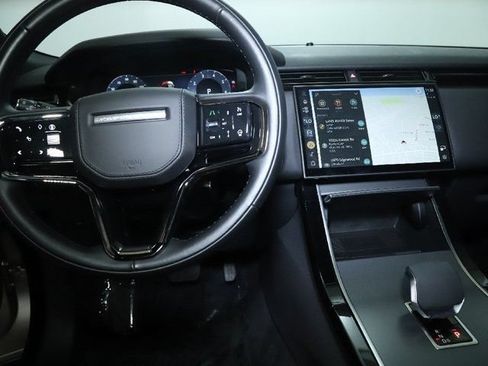 Used 2026 Land Rover Range Rover Velar S AWD/4WD image 15
