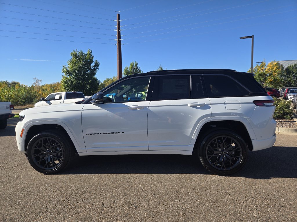 New 2027 Jeep Grand Cherokee Summit AWD/4WD image 8