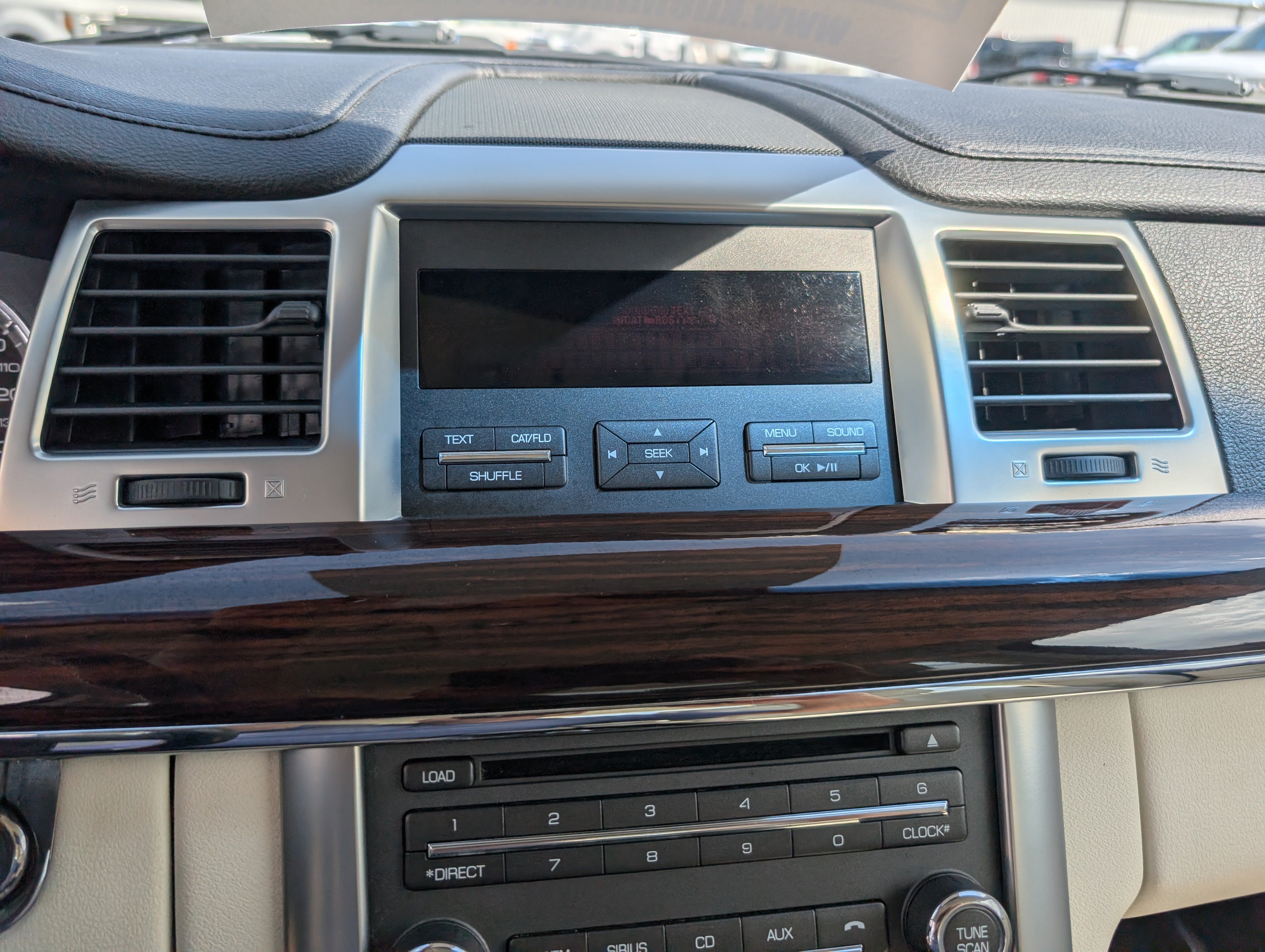 Used 2009 Lincoln MKS FWD image 21