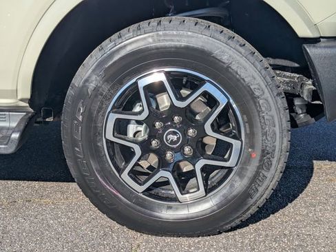 New 2025 Ford Bronco Outer Banks image 11