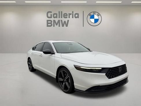 Used 2023 Honda Accord Sport image 4
