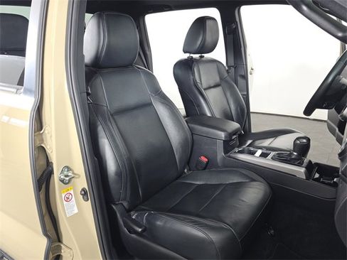 Used 2018 Toyota Tacoma Limited image 23