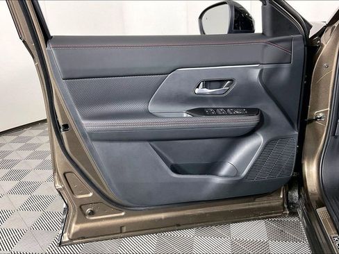 New 2026 Nissan Kicks SR w/ SR Premium Package image 42