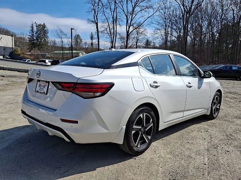 Used 2025 Nissan Sentra SV w/ Trunk Package image 24